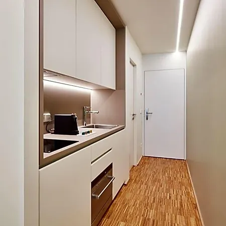Du Lys - Perrin 4*