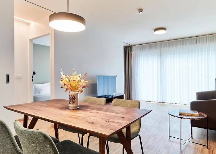 Du Lys - Perrin 3* Luxemburgo